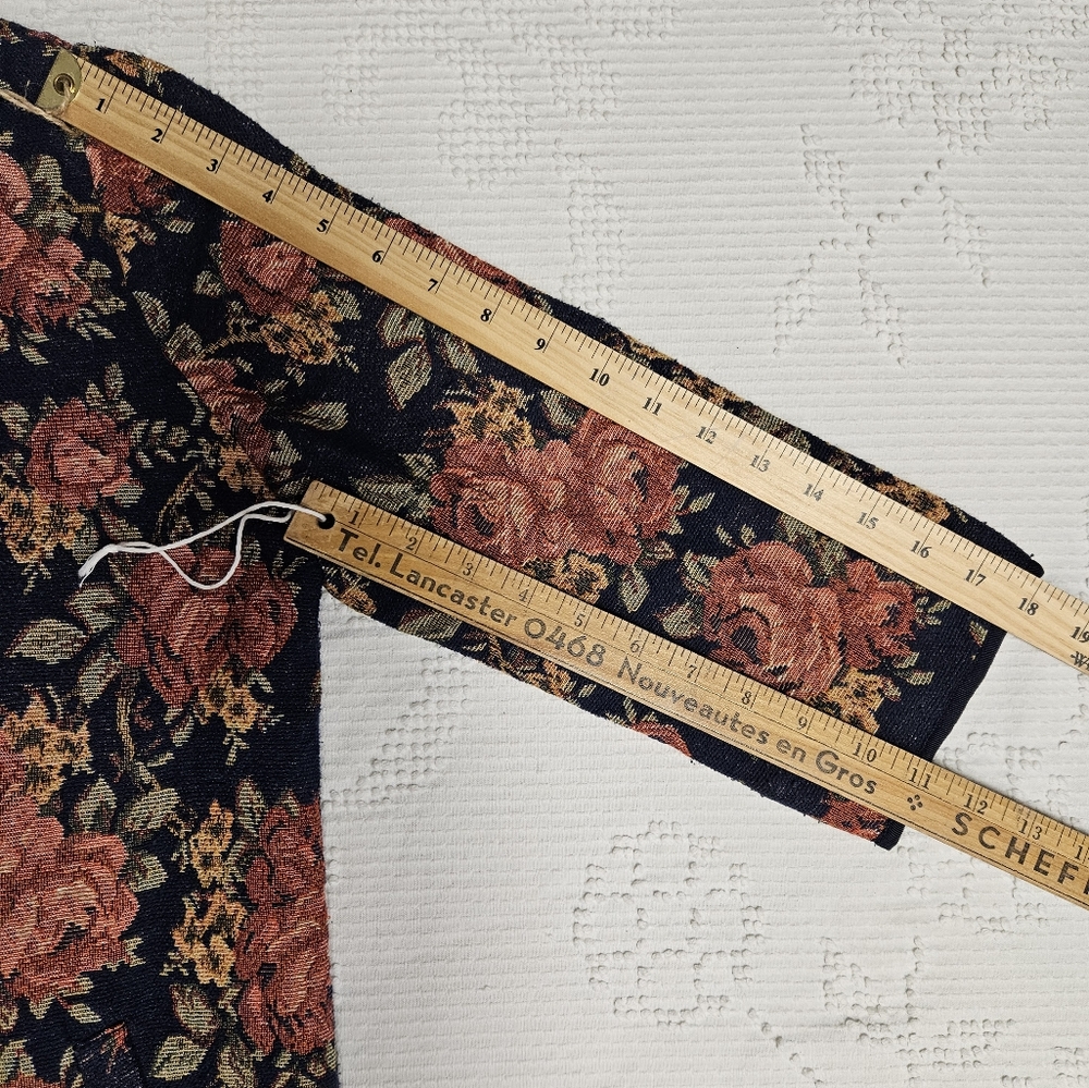 Floral Open Front Jacket - Picture 10 of 16
